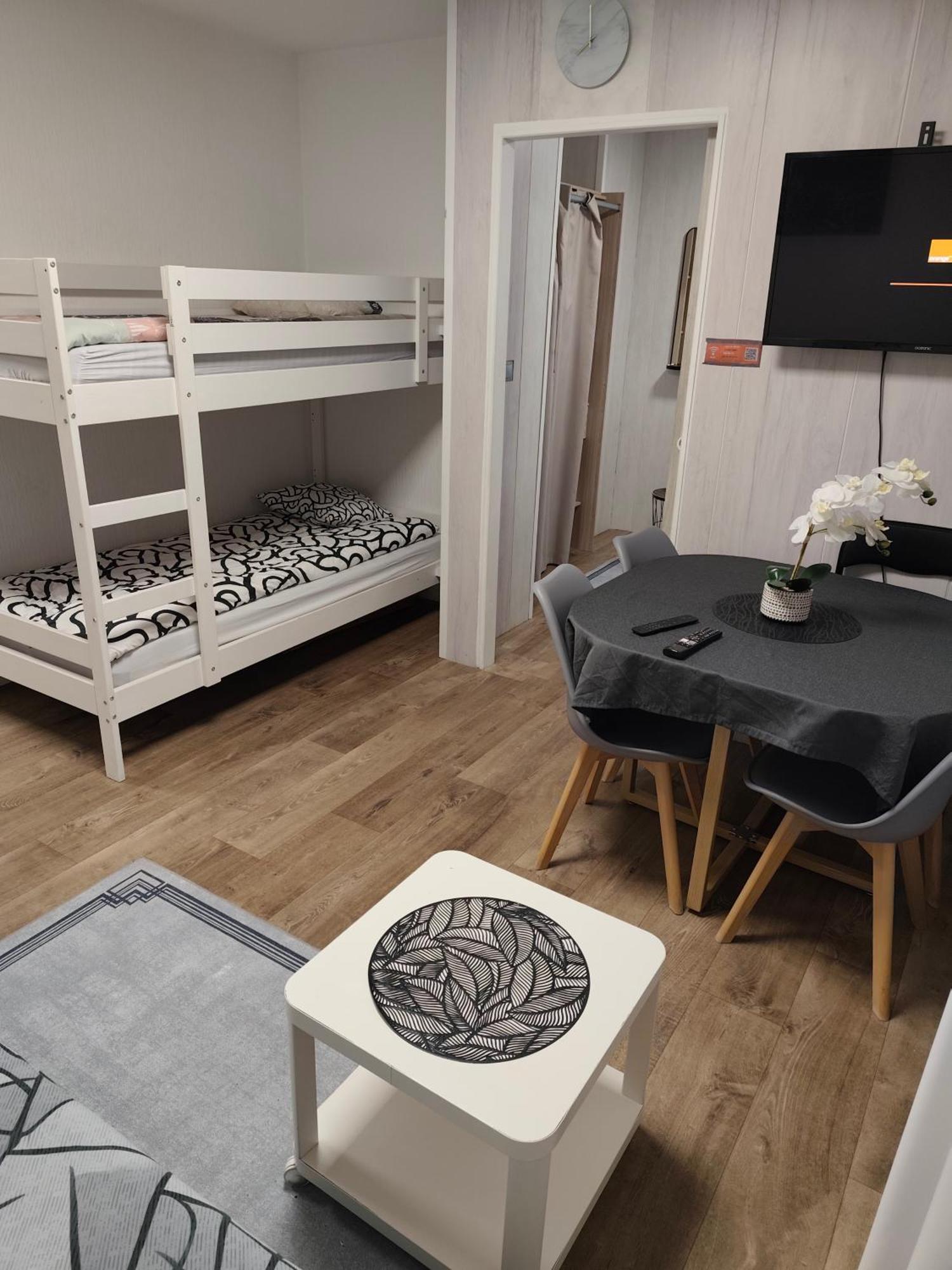 Nart & Niar Apartment Annemasse Bagian luar foto
